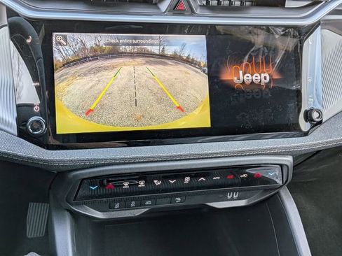 New 2026 Jeep Cherokee Laredo image 24