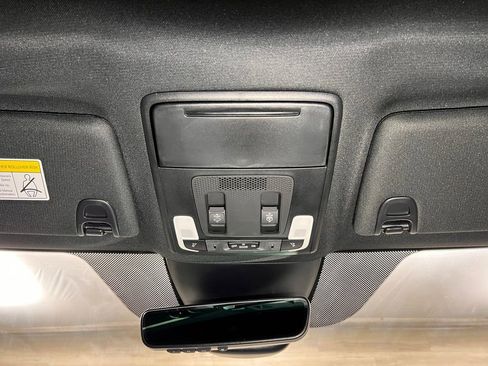 Used 2025 Honda Pilot Black Edition image 12