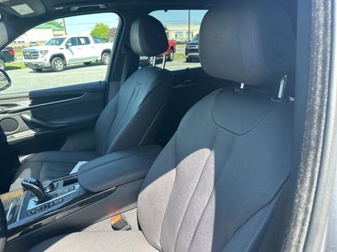 Used 2018 BMW X5 xDrive35i w/ Driving Assistance Package AWD/4WD image 16