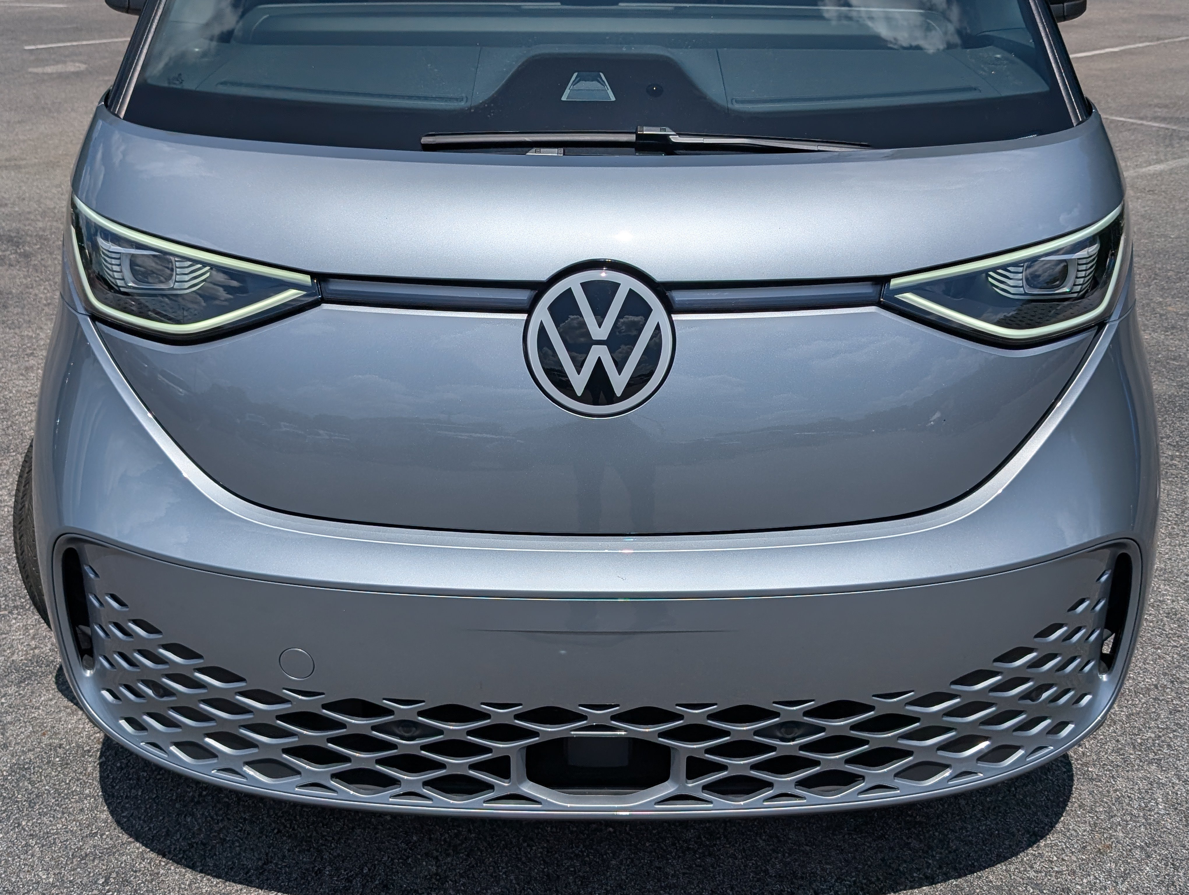 Used 2025 Volkswagen ID. Buzz Pro S RWD image 13