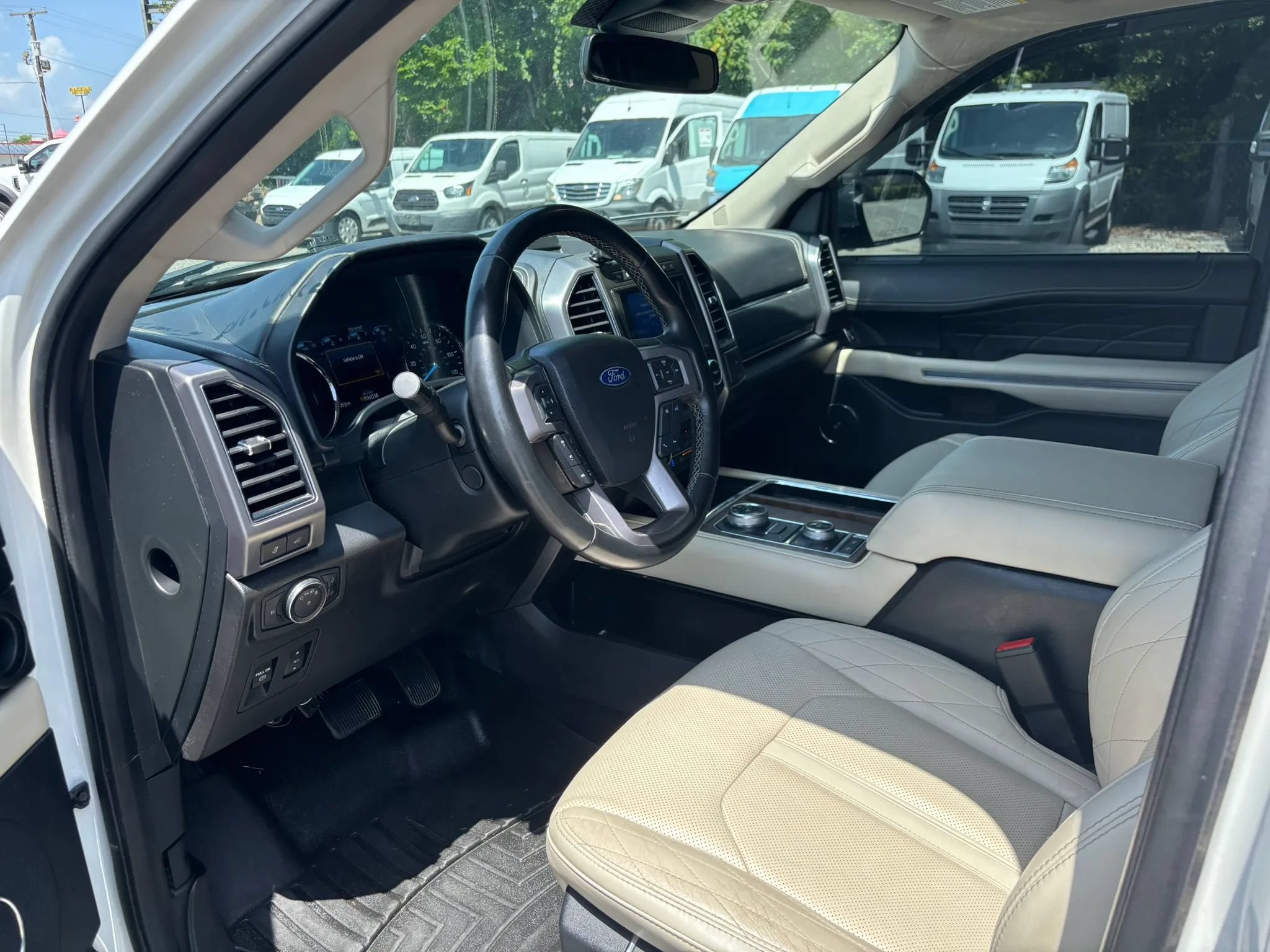 Used 2020 Ford Expedition Platinum AWD/4WD image 11