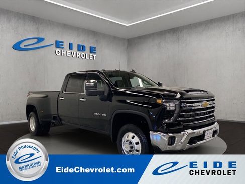 New 2026 Chevrolet Silverado 3500 LTZ w/ LTZ Convenience Package image 1