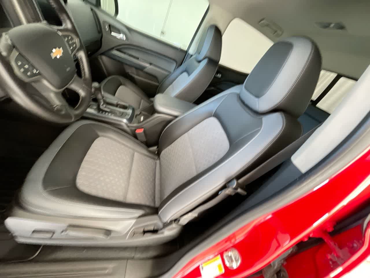 Used 2019 Chevrolet Colorado Z71 AWD/4WD image 11
