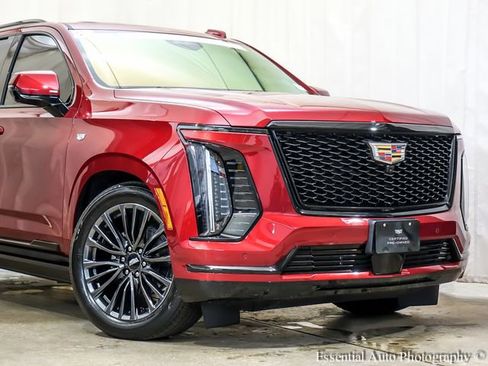 Certified 2025 Cadillac Escalade Sport Platinum AWD/4WD image 6