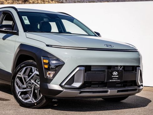 New 2026 Hyundai Kona SEL Premium FWD image 7