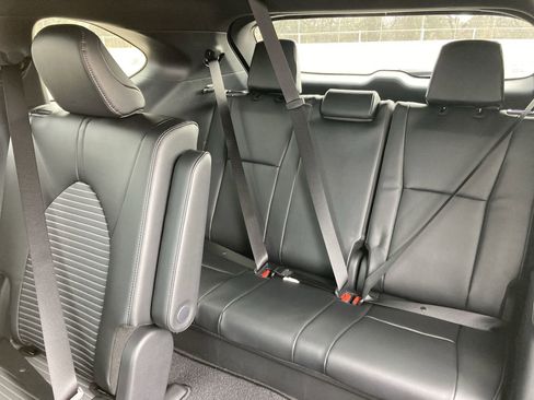 New 2026 Toyota Highlander XSE image 27