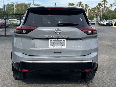 Used 2024 Nissan Rogue Platinum w/ Platinum Premium Package FWD image 5