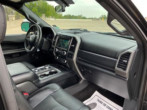 Used 2018 Ford Expedition Max XLT w/ Equipment Group 202A AWD/4WD image 37