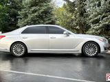 Used 2017 Genesis G90 3.3T Premium image 3