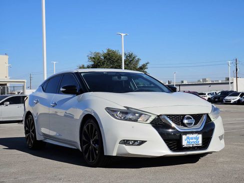 Used 2017 Nissan Maxima SR w/ Midnight Edition image 3