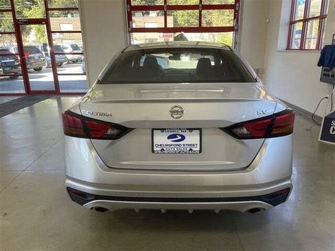 Used 2019 Nissan Altima 2.5 SV FWD image 6