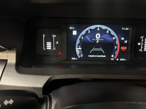 Certified 2025 Toyota Tacoma SR5 AWD/4WD image 11