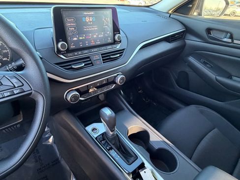 Certified 2025 Nissan Altima 2.5 S image 21