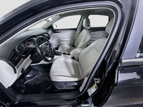 Used 2019 Volkswagen Jetta SE FWD image 22