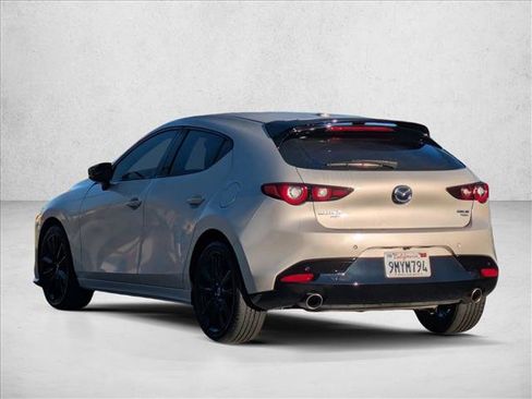 Used 2024 MAZDA MAZDA3 Hatchback w/Premium Plus Pkg image 8