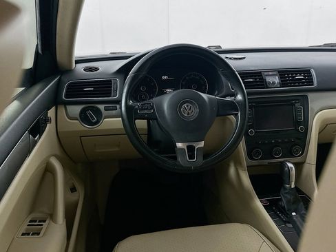 Used 2015 Volkswagen Passat 1.8T Limited Edition image 17