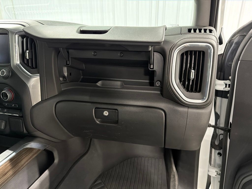 Certified 2022 Chevrolet Silverado 1500 RST AWD/4WD image 22