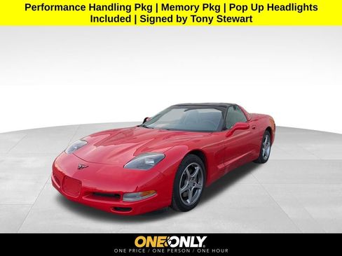 Used 2001 Chevrolet Corvette Coupe w/ Preferred Equipment Group1 image 1