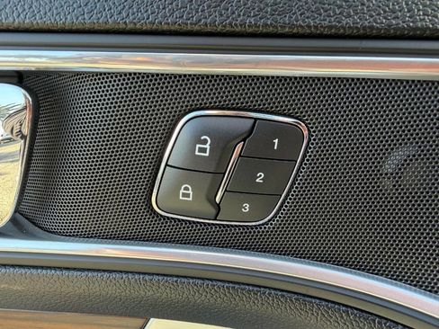 Used 2018 Ford Explorer Limited w/ Ford Safe & Smart Package image 31