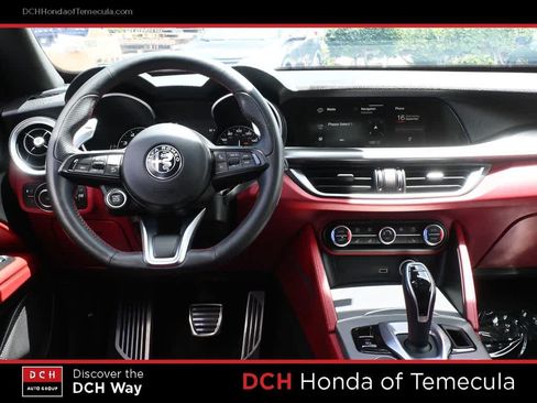 Used 2020 Alfa Romeo Stelvio Ti Sport w/ Quick Order Package 22S Sport AWD/4WD image 8