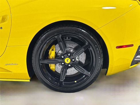 Used 2014 Ferrari California image 29