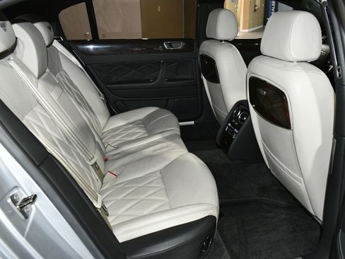 Used 2008 Bentley Flying Spur Flying Spur image 48