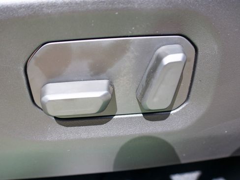 New 2026 Jeep Wrangler Unlimited Sahara AWD/4WD image 5
