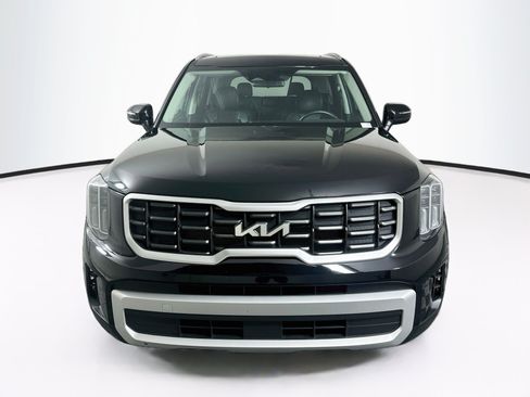 Used 2025 Kia Telluride S FWD image 2