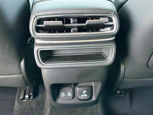 Used 2025 Genesis GV80 2.5T image 20