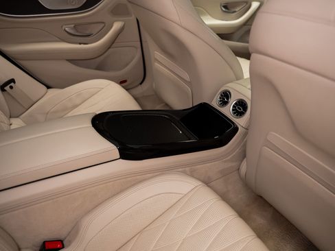 Used 2022 Mercedes-Benz AMG GT 43 w/ Executive Rear Seat Package image 78