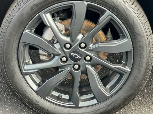 Used 2023 Chevrolet Equinox RS AWD/4WD image 8