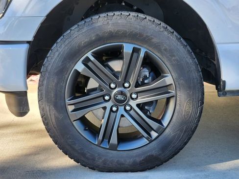 Used 2022 Ford F150 Lariat image 10