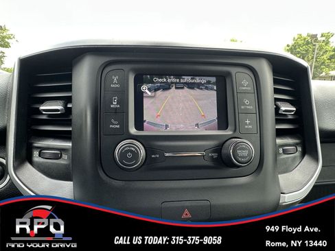 Used 2022 RAM 1500 Big Horn AWD/4WD image 17