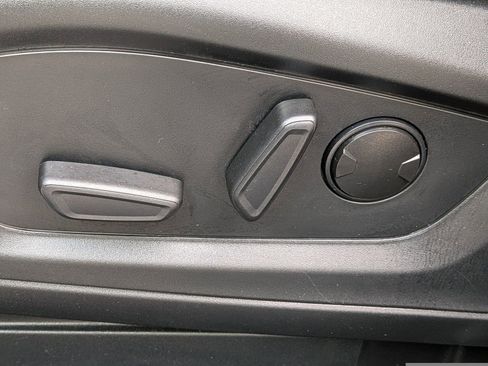 Certified 2024 Ford Explorer ST-Line w/ Class IV Trailer Tow Package image 22