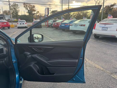 Used 2018 Subaru Impreza 2.0i Premium image 13