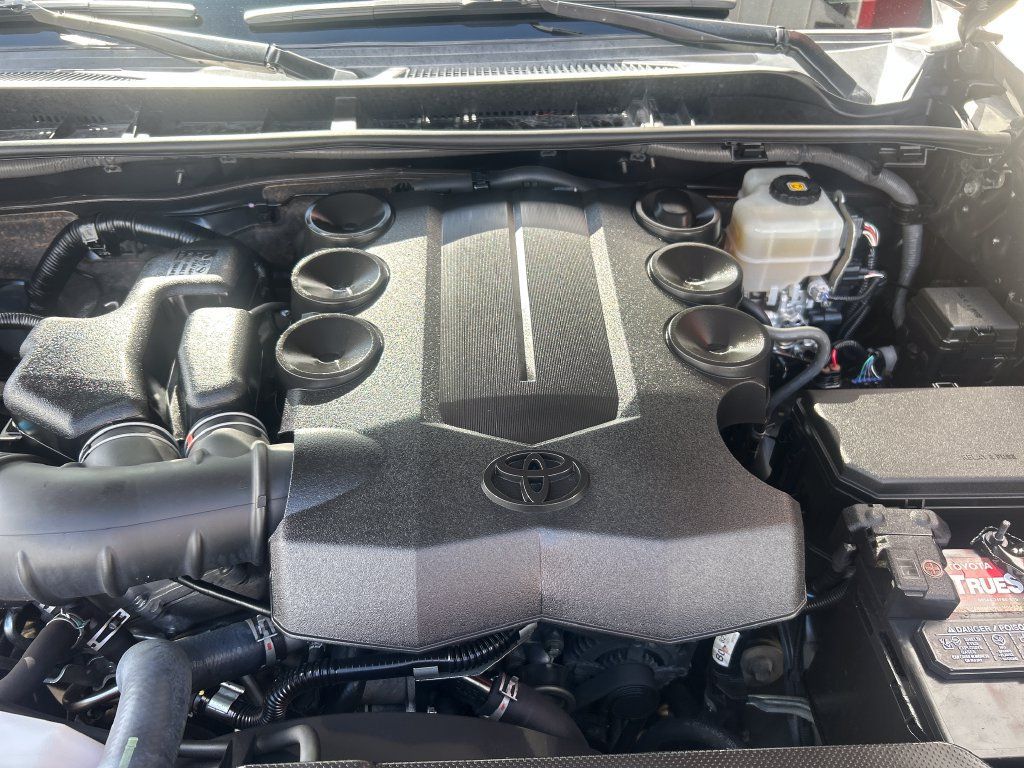 Certified 2020 Toyota 4Runner SR5 Premium AWD/4WD image 23