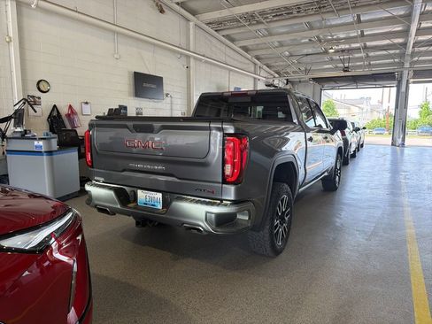 Used 2021 GMC Sierra 1500 AT4 w/ AT4 Preferred Package AWD/4WD image 3