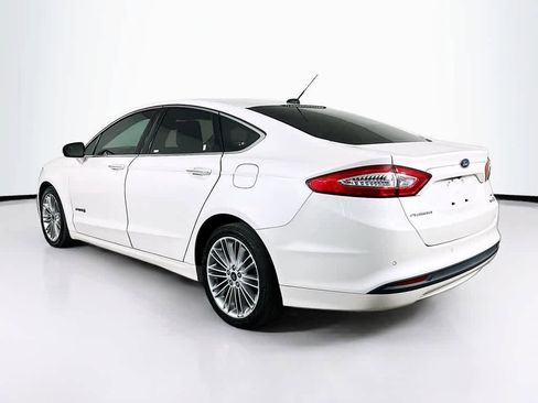 Used 2014 Ford Fusion SE w/ Equipment Group 502A image 4