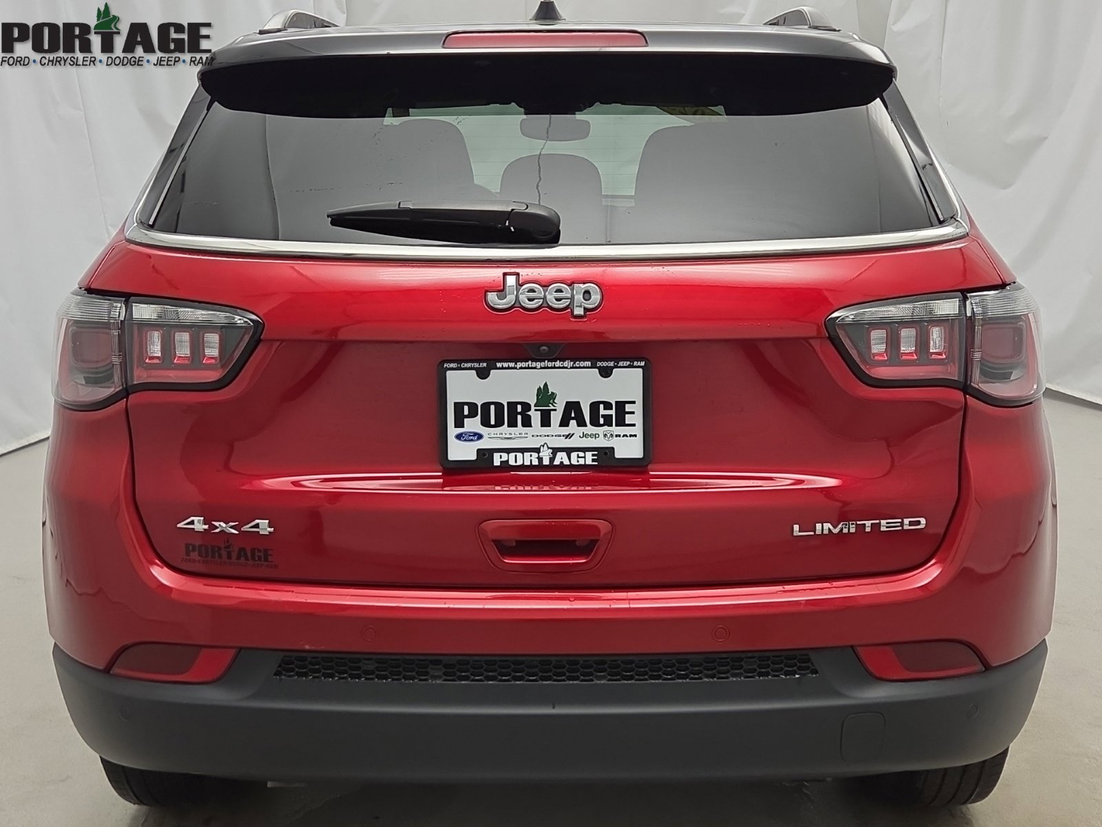 Used 2025 Jeep Compass Limited AWD/4WD image 6