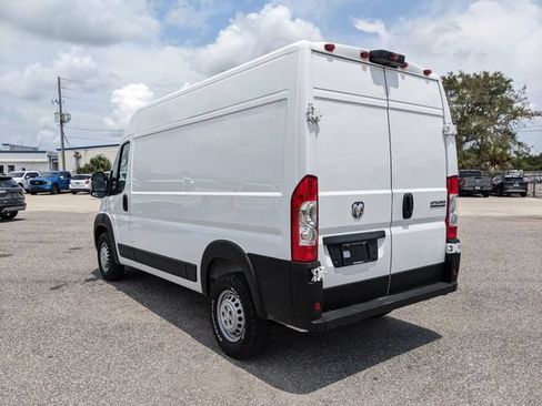 Used 2024 RAM ProMaster 2500 w/ Convenience Group FWD image 6