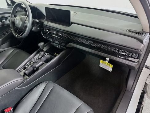 Used 2025 Honda Accord EX-L image 33