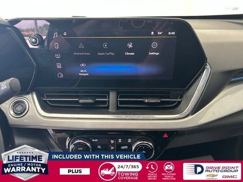 Used 2025 Chevrolet Trax LT FWD image 20