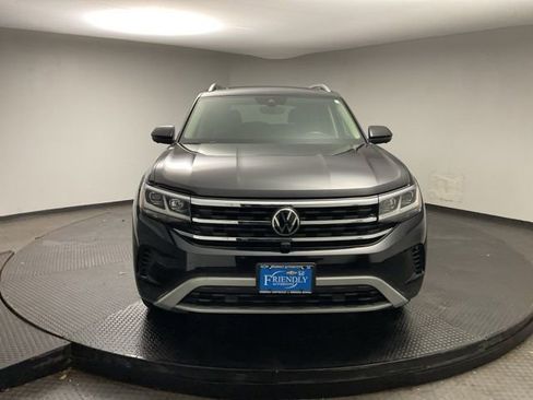 Used 2021 Volkswagen Atlas SEL Premium image 2