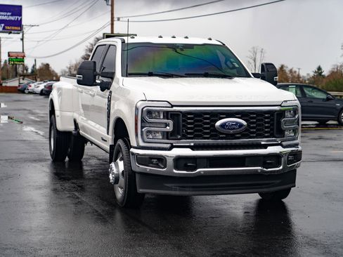 Used 2024 Ford F350 Lariat w/ Lariat Ultimate Package AWD/4WD image 2