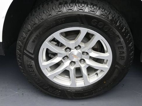 Used 2024 Chevrolet Tahoe LT AWD/4WD image 5