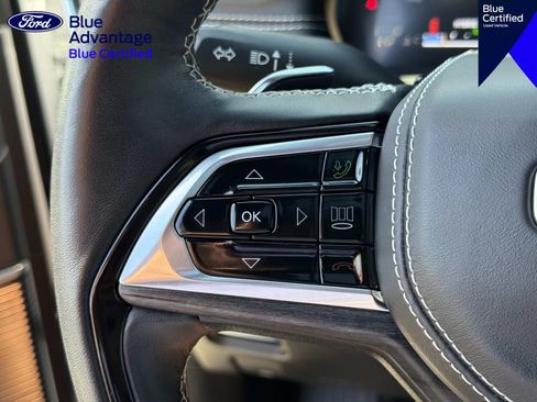 Used 2022 Jeep Grand Cherokee Overland w/ Advanced Protech Group III AWD/4WD image 24