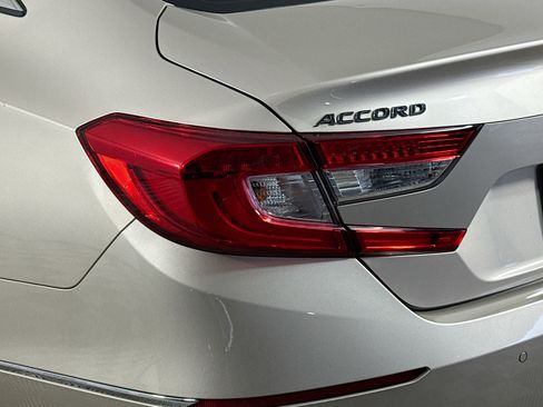 Used 2019 Honda Accord Touring image 34