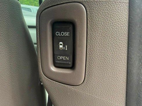 Used 2016 Honda Odyssey EX-L image 27