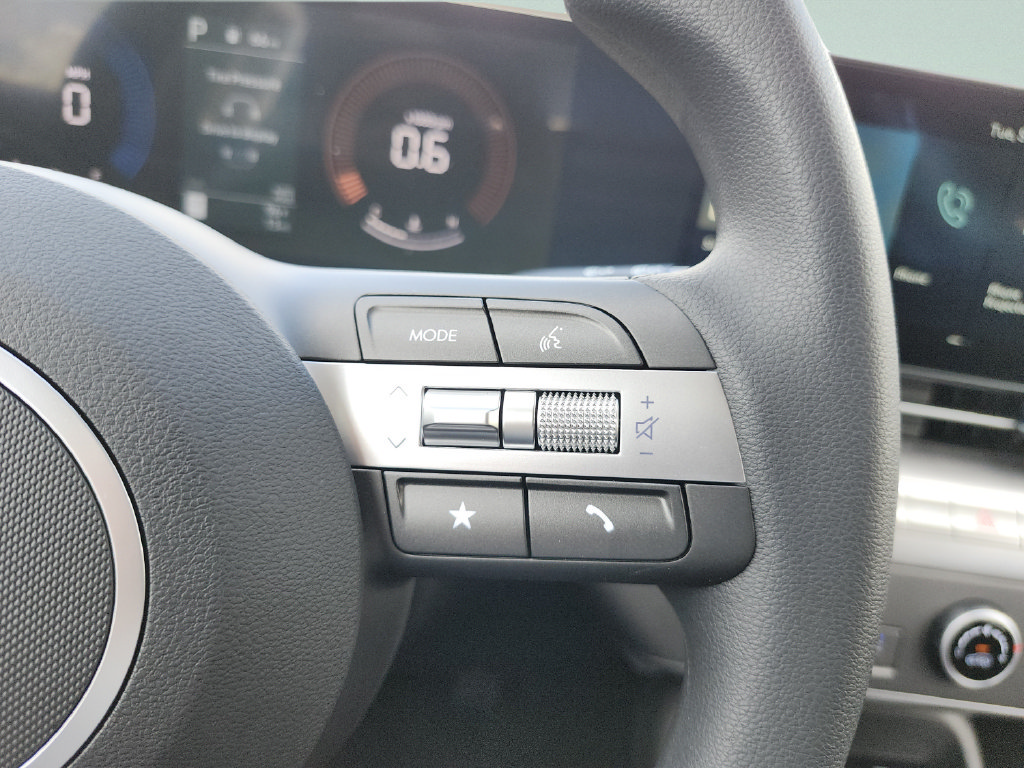 New 2027 Hyundai Kona SE FWD image 29