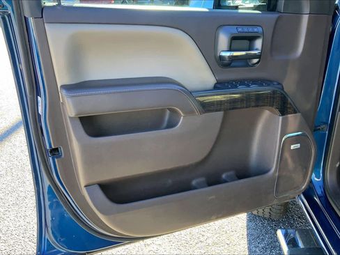 Used 2016 GMC Sierra 2500 Denali w/ Duramax Plus Package image 21